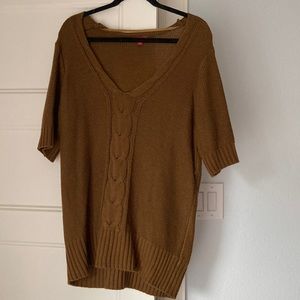 Warm tobacco colored sweater tunic. Size L. Gently worn in excellent condition.
